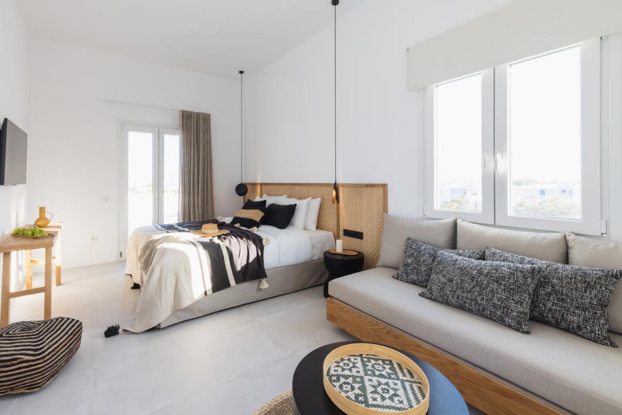Signature Honeymoon Suite with Outdoor Jetted Tub