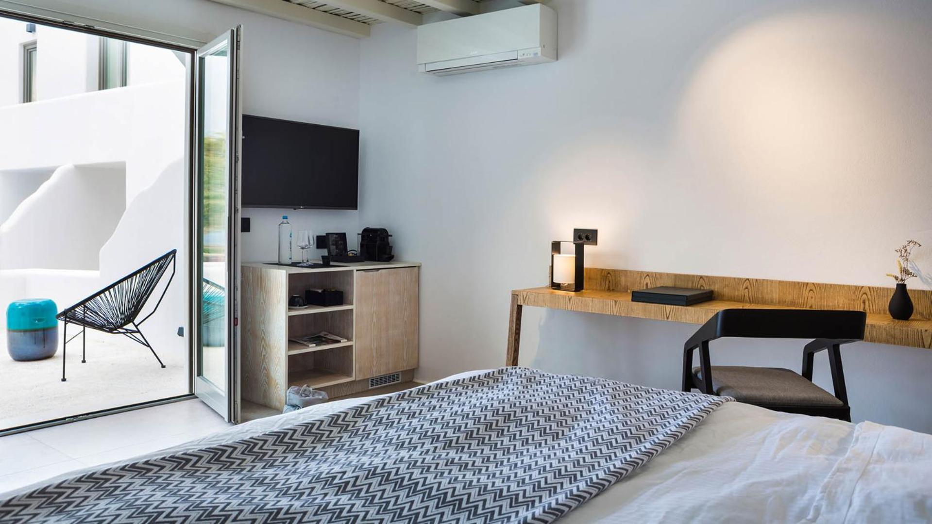 Courtyard Room Terrace