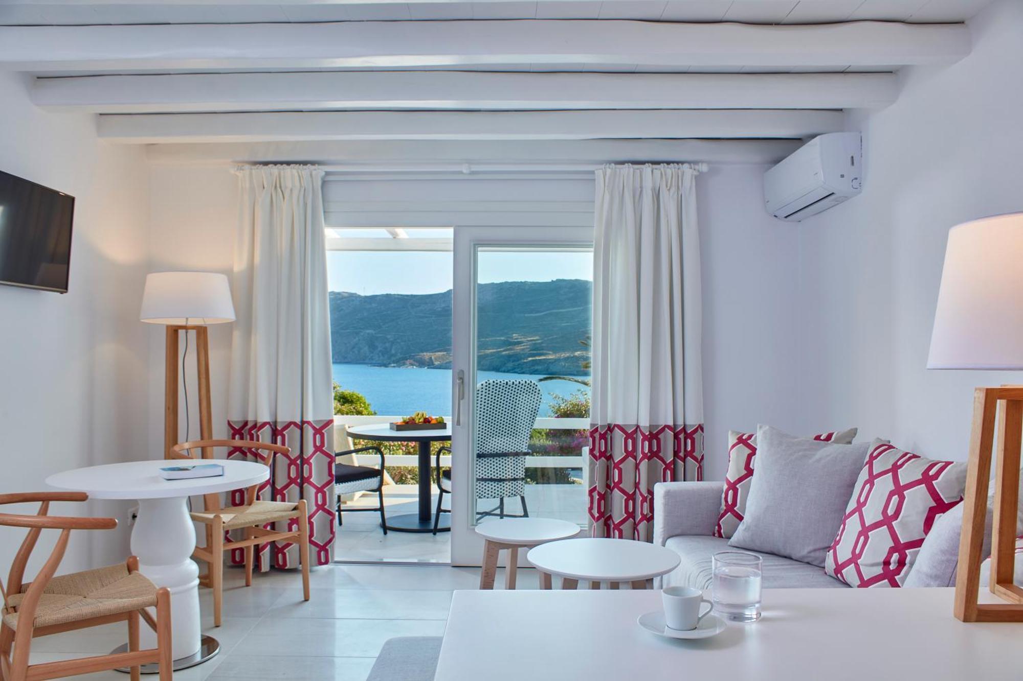 Suite Archipelagos con vistas al mar y bañera de hidromasaje al aire libre